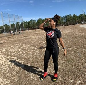 Meet your Posher, Derika